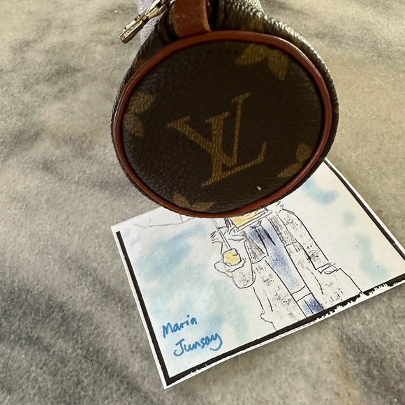COPY - LV Monogram papillon accessory pochette - Picture 3 of 8